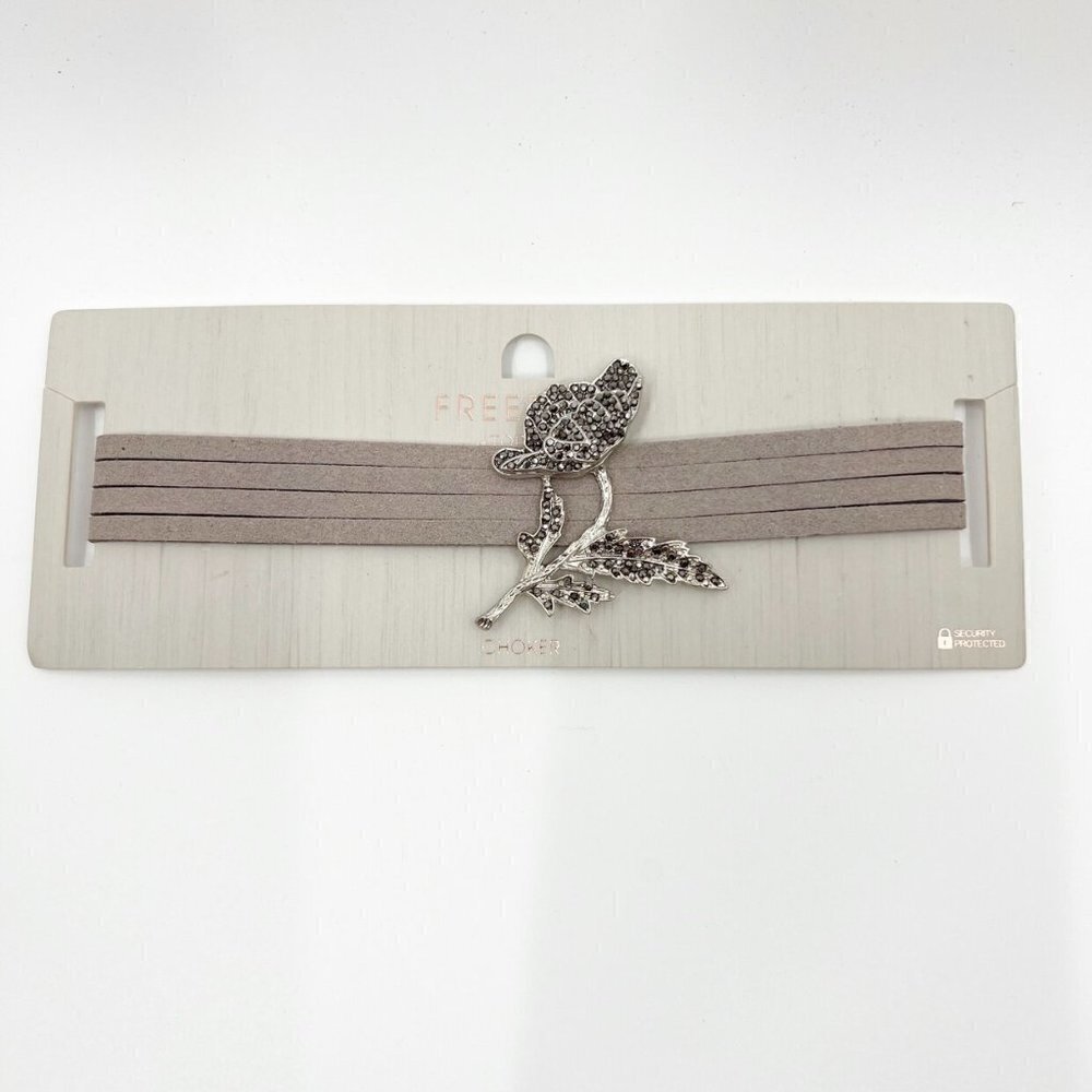 Freedom Topshop Leather Rose Rhinestone Choker